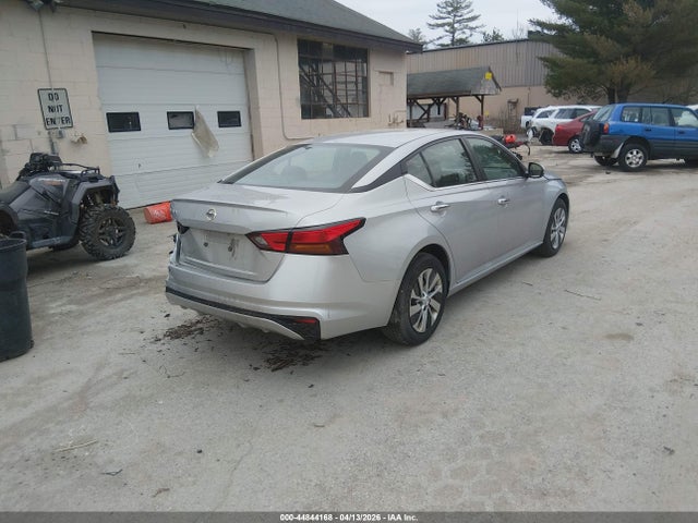44844168 :رقم المزاد ، 1N4BL4BV0NN391862 vin ، 2022 Nissan Altima S Fwd مزاد بيع