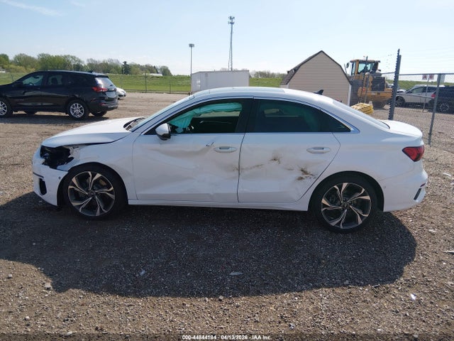 44844184 :رقم المزاد ، WAUAUDGYXNA030097 vin ، 2022 Audi A3 Premium 40 Tfsi Front-wheel Drive S Tronic مزاد بيع