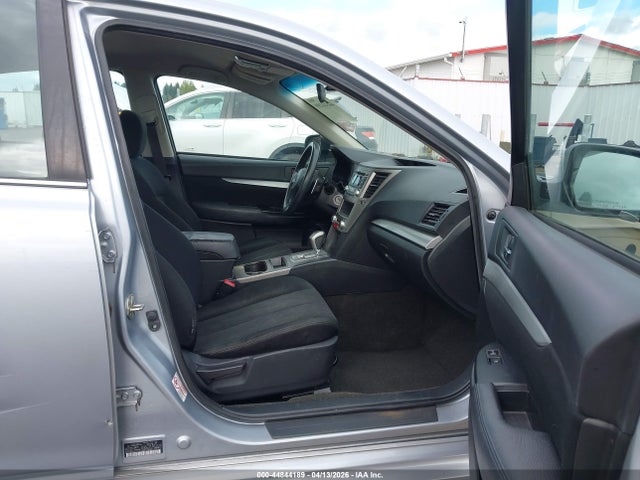 2014 Subaru Legacy 2.5i მანქანა იყიდება აუქციონზე, vin: 4S3BMBA60E3014126, აუქციონის ნომერი: 44844189