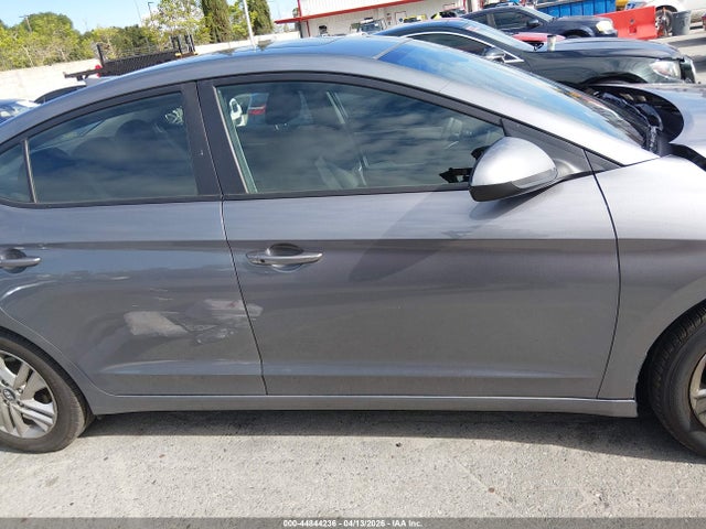 KMHD84LFXKU823883 Hyundai Elantra Value Edition