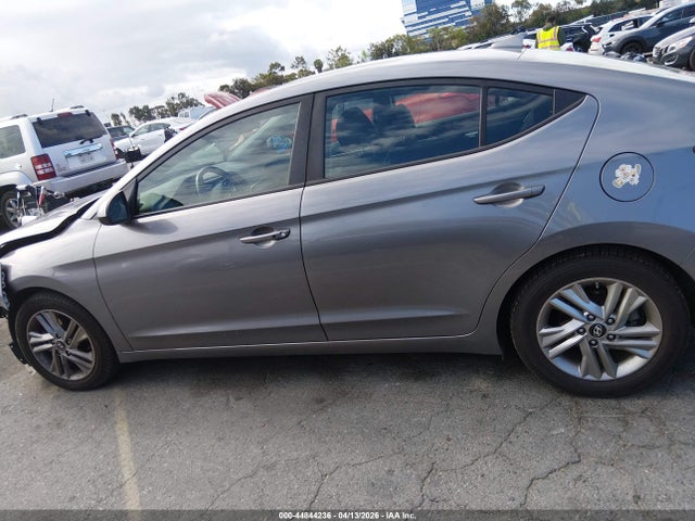 KMHD84LFXKU823883 Hyundai Elantra Value Edition