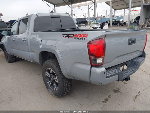 2018 Toyota Tacoma Trd Sport მანქანა იყიდება აუქციონზე, vin: 3TMDZ5BN7JM051961, აუქციონის ნომერი: 44844244