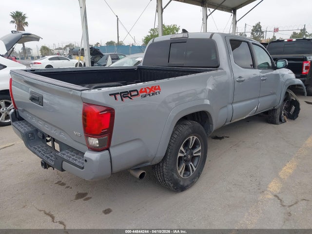 2018 Toyota Tacoma Trd Sport მანქანა იყიდება აუქციონზე, vin: 3TMDZ5BN7JM051961, აუქციონის ნომერი: 44844244