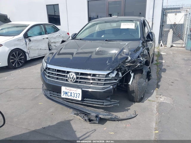 2019 Volkswagen Jetta 1.4t R-line/1.4t S/1.4t Se მანქანა იყიდება აუქციონზე, vin: 3VWCB7BU9KM192113, აუქციონის ნომერი: 44844250