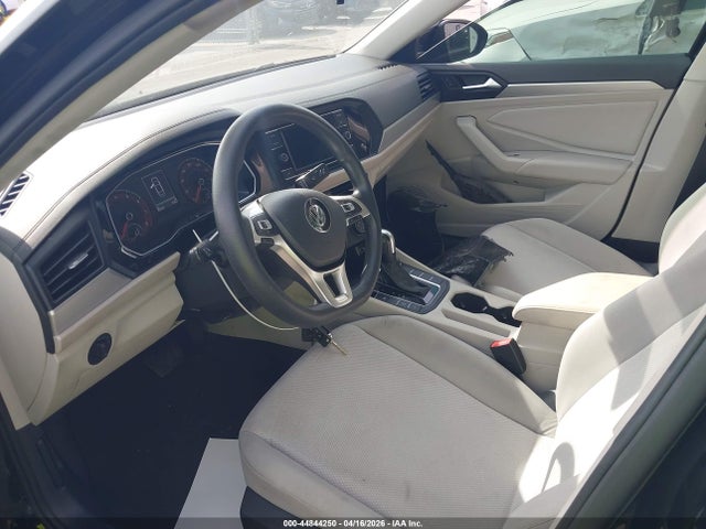 2019 Volkswagen Jetta 1.4t R-line/1.4t S/1.4t Se მანქანა იყიდება აუქციონზე, vin: 3VWCB7BU9KM192113, აუქციონის ნომერი: 44844250