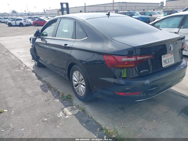 2019 Volkswagen Jetta 1.4t R-line/1.4t S/1.4t Se მანქანა იყიდება აუქციონზე, vin: 3VWCB7BU9KM192113, აუქციონის ნომერი: 44844250
