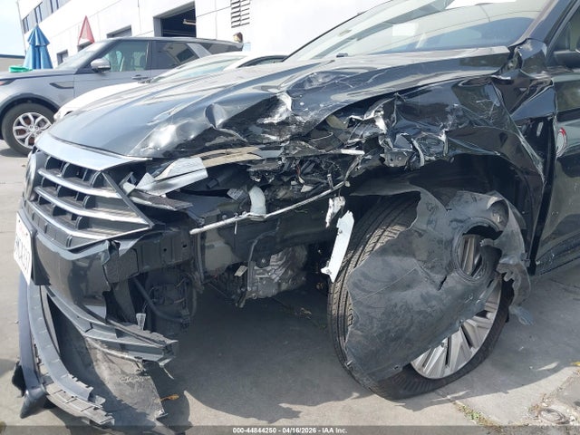 2019 Volkswagen Jetta 1.4t R-line/1.4t S/1.4t Se მანქანა იყიდება აუქციონზე, vin: 3VWCB7BU9KM192113, აუქციონის ნომერი: 44844250