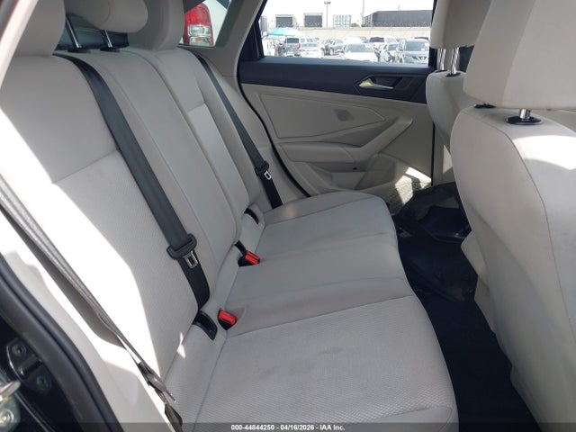 2019 Volkswagen Jetta 1.4t R-line/1.4t S/1.4t Se მანქანა იყიდება აუქციონზე, vin: 3VWCB7BU9KM192113, აუქციონის ნომერი: 44844250