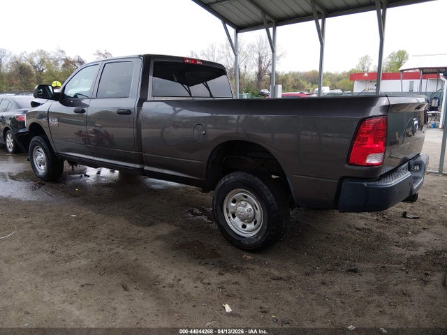 44844268 :رقم المزاد ، 3C6UR5HJ0FG613846 vin ، 2015 Ram 2500 Tradesman مزاد بيع