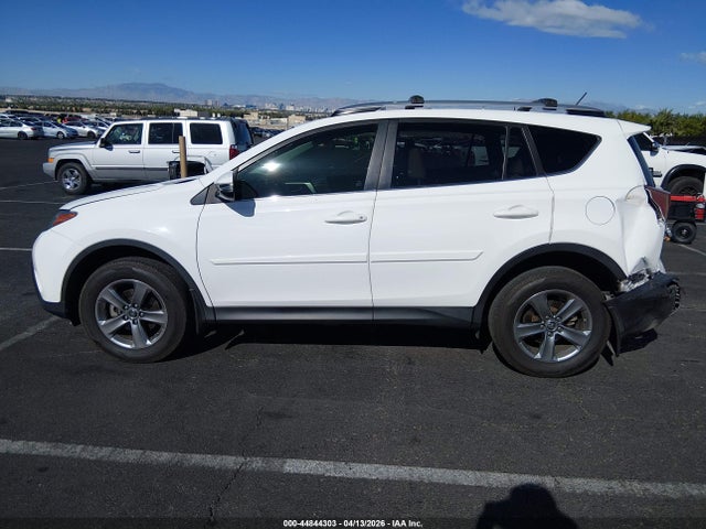 Toyota Rav4 Xle 2015 JTMWFREV2FD072627 Image 15