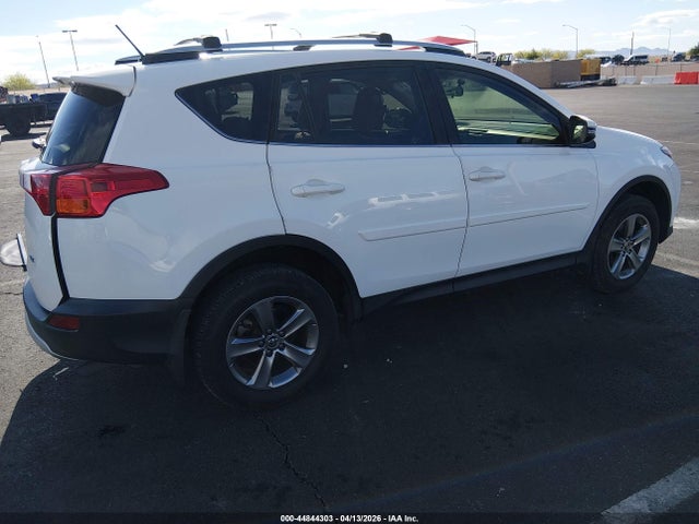 Toyota Rav4 Xle 2015 JTMWFREV2FD072627 Image 4