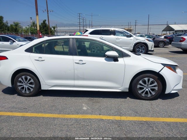 JTDEAMDE0MJ007207 Toyota Corolla Hybrid Le