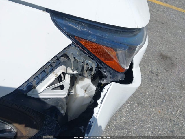 JTDEAMDE0MJ007207 Toyota Corolla Hybrid Le