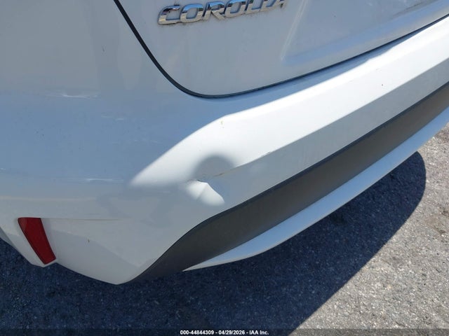 JTDEAMDE0MJ007207 Toyota Corolla Hybrid Le