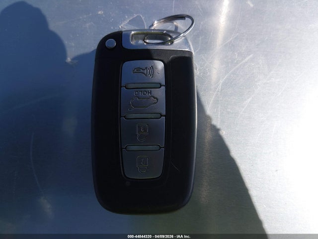 2012 KIA SOUL KNDJT2A68C7442367 Photo 10