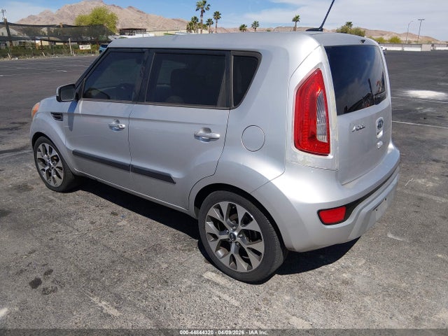 2012 KIA SOUL KNDJT2A68C7442367 Photo 2