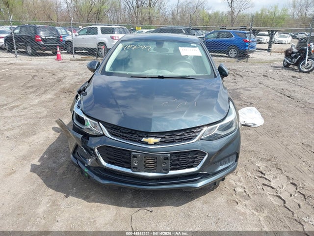 1G1BE5SM0J7135035 Chevrolet Cruze Lt Auto