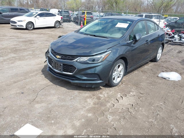 1G1BE5SM0J7135035 Chevrolet Cruze Lt Auto