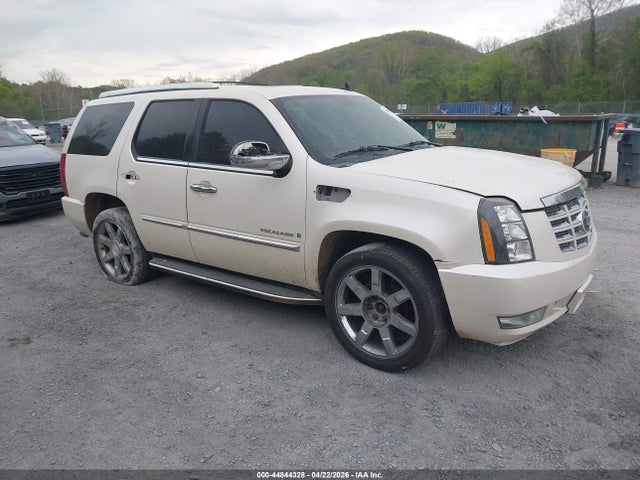 2007 Cadillac Escalade Standard მანქანა იყიდება აუქციონზე, vin: 1GYFK63887R123151, აუქციონის ნომერი: 44844328