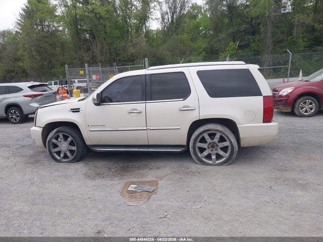 2007 Cadillac Escalade Standard მანქანა იყიდება აუქციონზე, vin: 1GYFK63887R123151, აუქციონის ნომერი: 44844328