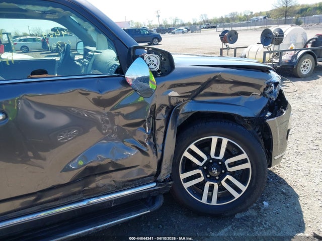 Продажа на аукционе авто 2019 Toyota 4runner Limited, vin: JTEBU5JR9K5663978, номер лота: 44844341