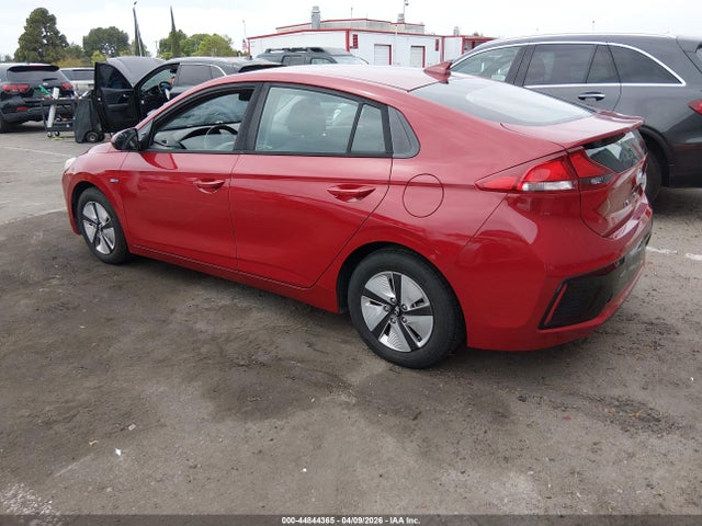 2019 HYUNDAI IONIQ HYBRID KMHC65LC8KU136690 Photo 2