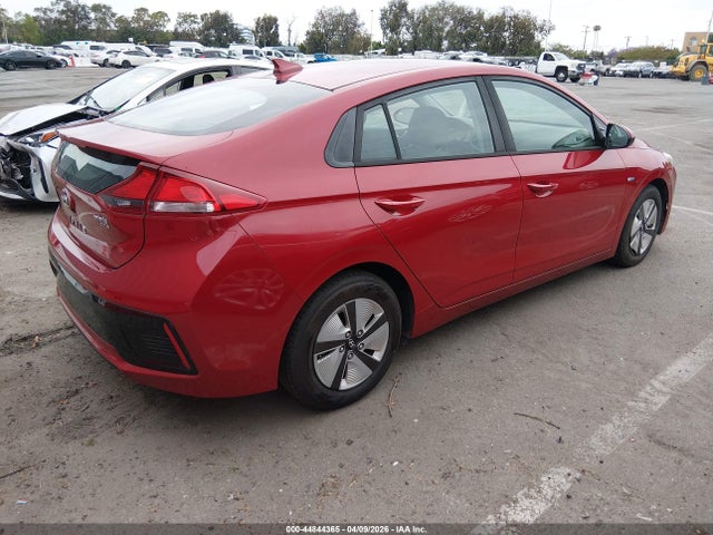 2019 HYUNDAI IONIQ HYBRID KMHC65LC8KU136690 Photo 3