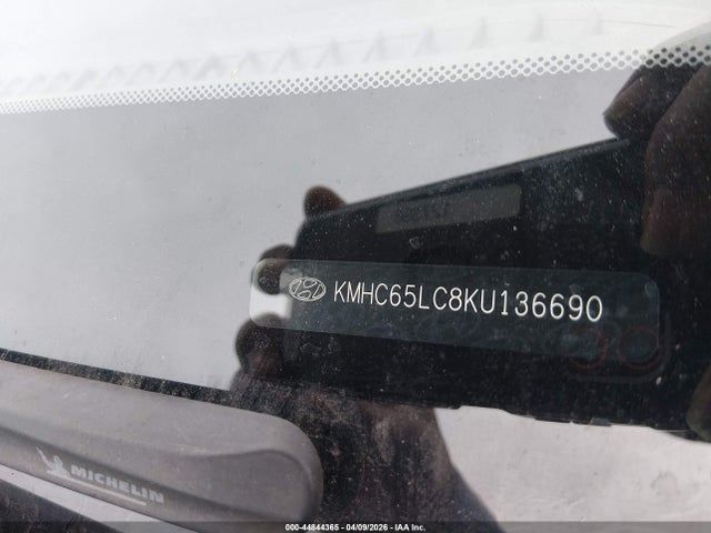 2019 HYUNDAI IONIQ HYBRID KMHC65LC8KU136690 Photo 8