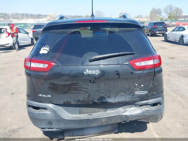 1C4PJMCB3FW787421 Jeep Cherokee Latitude