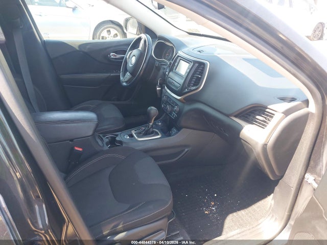 1C4PJMCB3FW787421 Jeep Cherokee Latitude