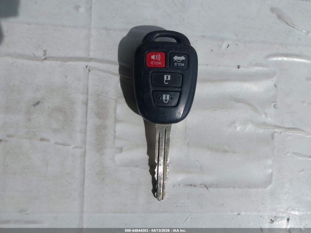 5YFBURHE0KP931642 Toyota COROLLA LE