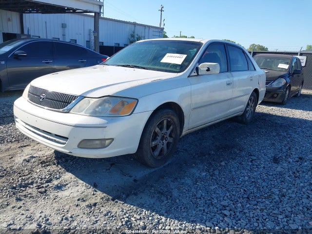 44844402 :رقم المزاد ، 4T1BF28B4YU045354 vin ، 2000 Toyota Avalon Xls مزاد بيع