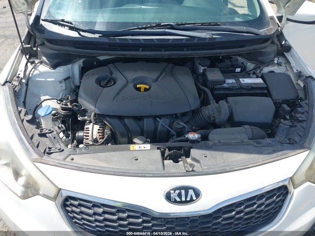 KNAFK4A68G5588190 KIA FORTE LX