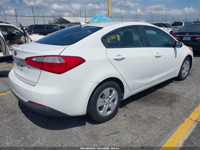 KNAFK4A68G5588190 KIA FORTE LX