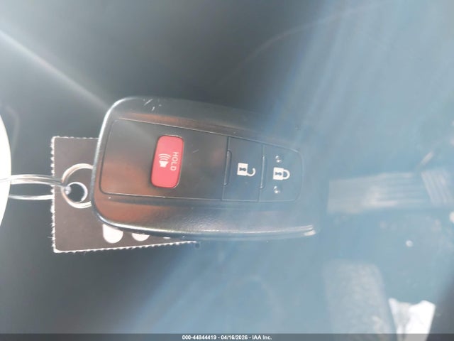 Продажа на аукционе авто 2020 Toyota Rav4 Xle, vin: 2T3P1RFVXLW133142, номер лота: 44844419