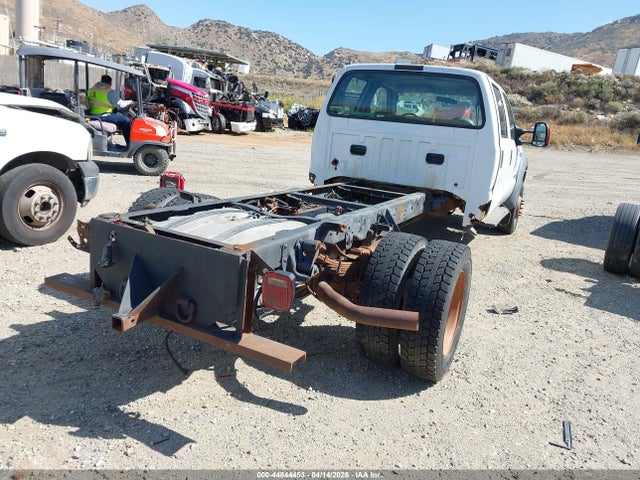 44844453 :رقم المزاد ، 1FDAW57P35EC38353 vin ، 2005 Ford F-550 Lariat/xl/xlt مزاد بيع