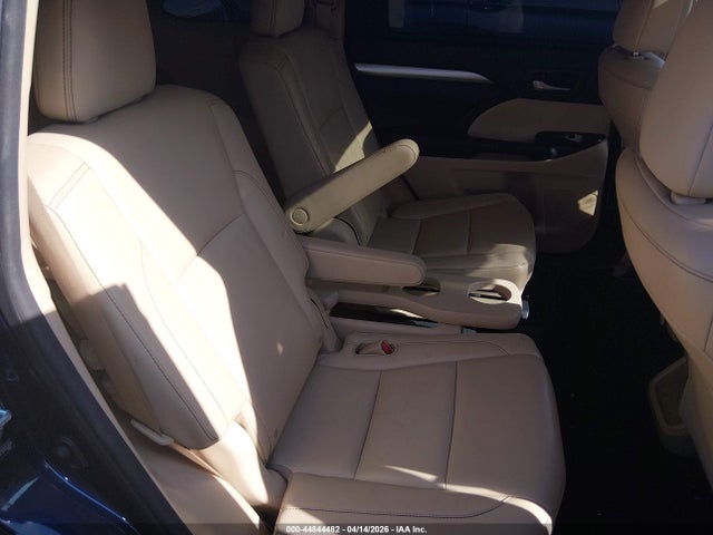 Aukcja sprzedaży 2014 Toyota Highlander Xle V6, vin: 5TDJKRFH9ES045264, numer aukcji: 44844482