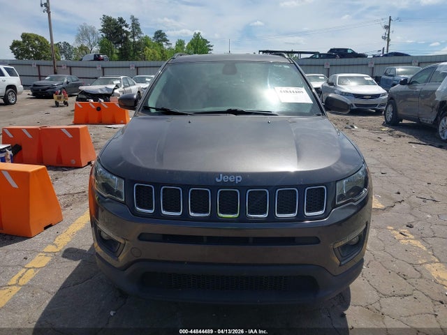 2018 Jeep Compass Latitude Fwd მანქანა იყიდება აუქციონზე, vin: 3C4NJCBB2JT468996, აუქციონის ნომერი: 44844489