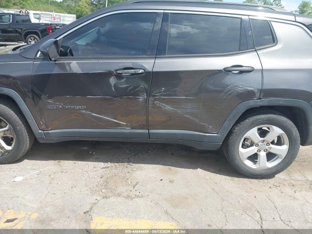 2018 Jeep Compass Latitude Fwd მანქანა იყიდება აუქციონზე, vin: 3C4NJCBB2JT468996, აუქციონის ნომერი: 44844489