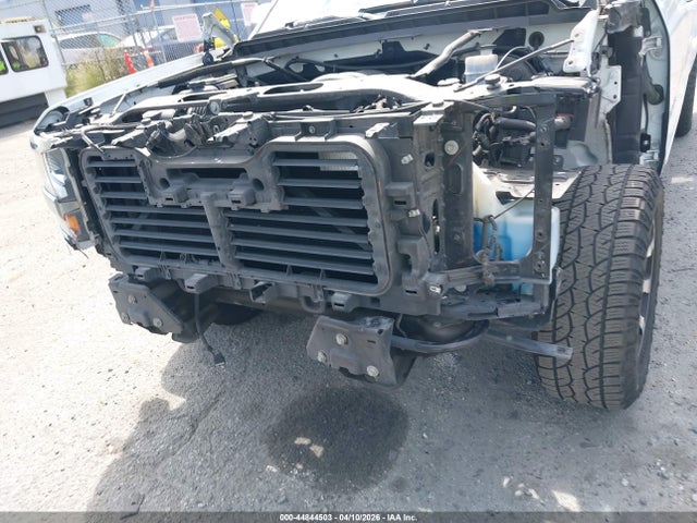 3GCPCREC4JG576099 Chevrolet Silverado 1500 1lt