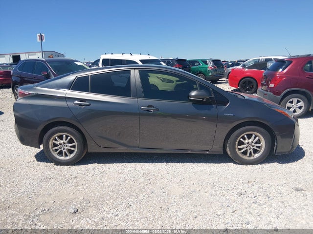 JTDKARFU1G3018830 Toyota Prius Three