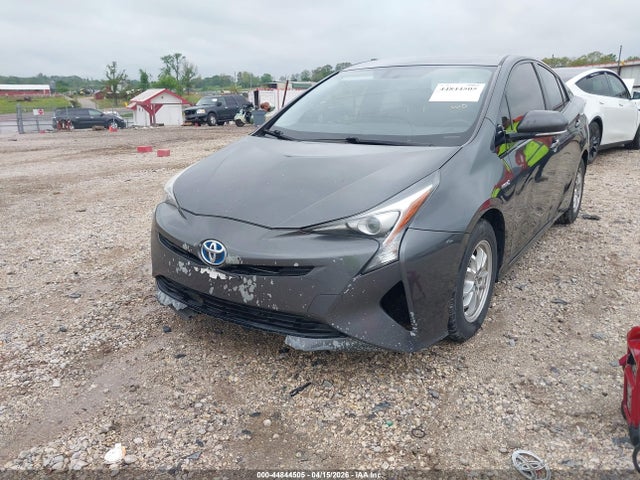 JTDKARFU1G3018830 Toyota Prius Three