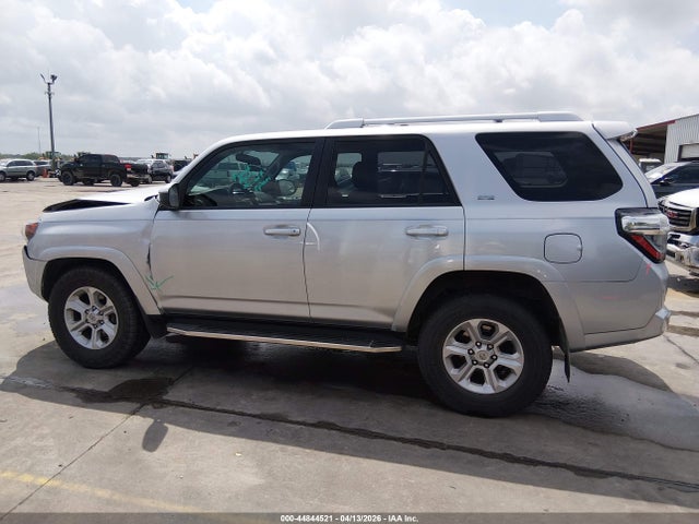 Продажа на аукционе авто 2015 Toyota 4runner Sr5, vin: JTEZU5JR3F5098969, номер лота: 44844521