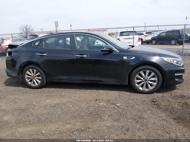 Продажа на аукционе авто 2018 Kia Optima Lx, vin: 5XXGT4L36JG272636, номер лота: 44844526