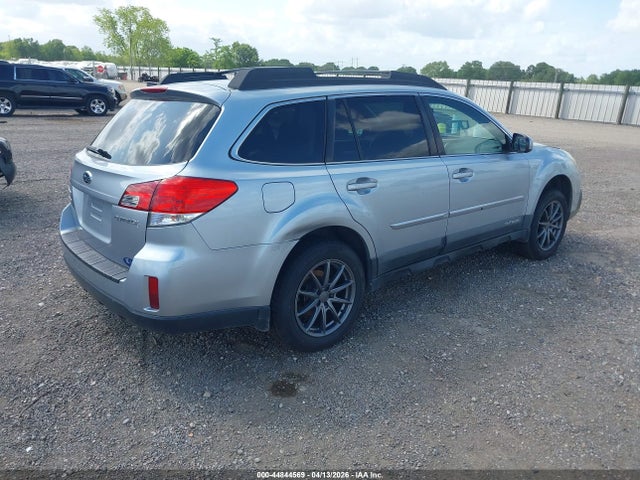 Aukcja sprzedaży 2013 Subaru Outback 2.5i Premium, vin: 4S4BRCCC9D3279812, numer aukcji: 44844569