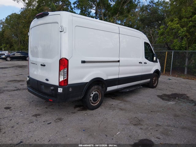 44844575 :رقم المزاد ، 1FTYE2CM0KKB61762 vin ، 2019 Ford Transit-150 مزاد بيع