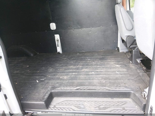 44844575 :رقم المزاد ، 1FTYE2CM0KKB61762 vin ، 2019 Ford Transit-150 مزاد بيع