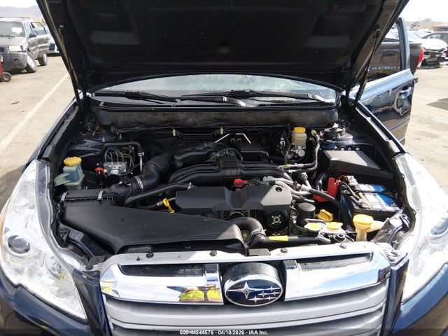 44844576 :رقم المزاد ، 4S4BRBCC8E3247168 vin ، 2014 Subaru Outback 2.5i Premium مزاد بيع