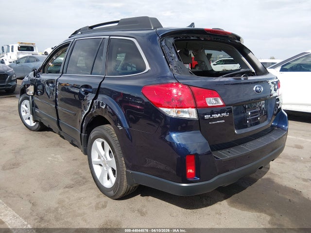 44844576 :رقم المزاد ، 4S4BRBCC8E3247168 vin ، 2014 Subaru Outback 2.5i Premium مزاد بيع
