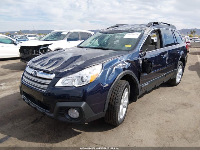44844576 :رقم المزاد ، 4S4BRBCC8E3247168 vin ، 2014 Subaru Outback 2.5i Premium مزاد بيع